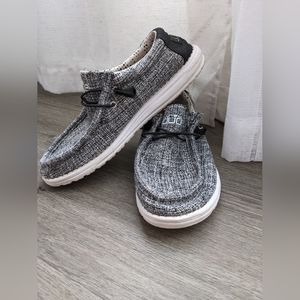 Men's Hey Dude Shoes - Size 10